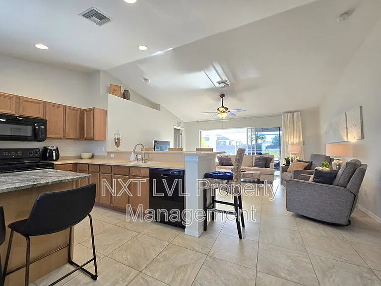1243 NW 22nd Ave — Photo 3
