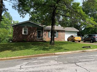 1305 Woodlawn Dr, Rolla, MO 65401