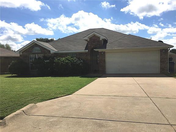 2nd image of 3011 Stroll Dr