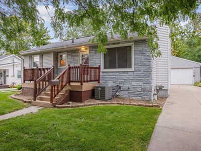 1006 N Wenona St, Bay City, MI, 48706