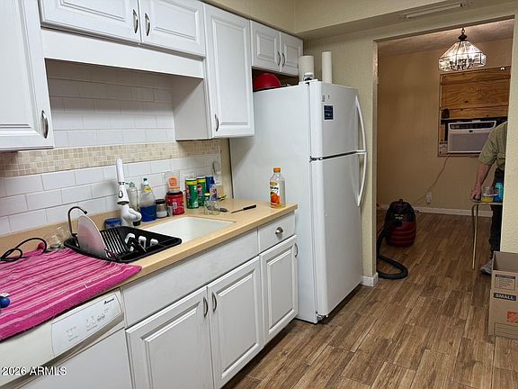 2nd image of 1383 E Fir Street