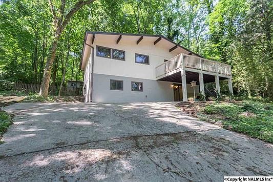 1st image of 2026 Wooddale Dr NE