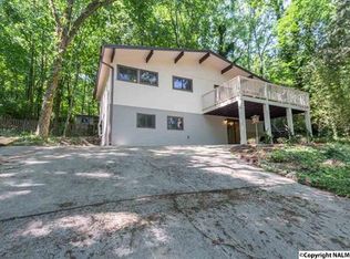 2026 Wooddale Dr NE, Huntsville, AL 35801