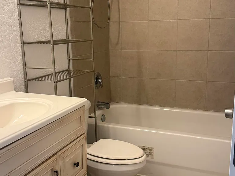 11543 NW 44th St #2 — Photo 15