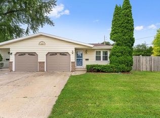 1511 Knapp St, Oshkosh, WI 54902