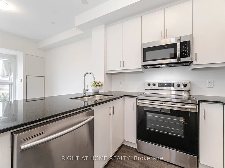 128 Grovewood Cmn #119 — Photo 14