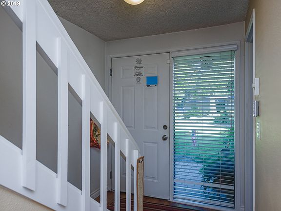 4th image of 13600 NE 18th St APT 17