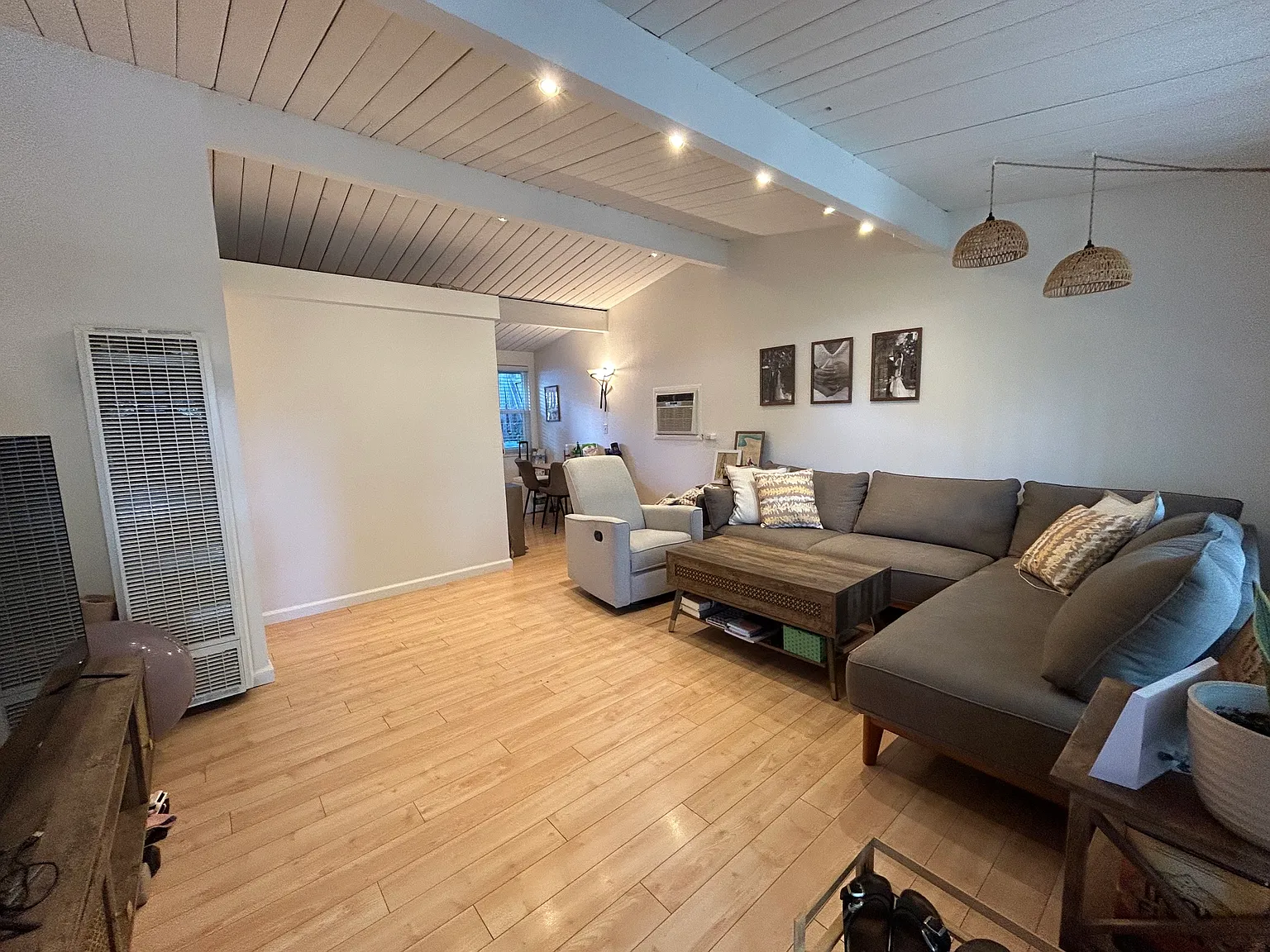 2 bed, 750 sqft, $2,750 — Photo 2