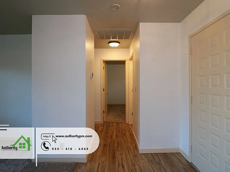 3751 Harrow Ct — Photo 14