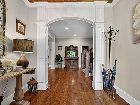4th image of 1758 Pearl Ave