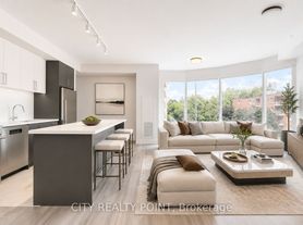 2525 Bathurst St