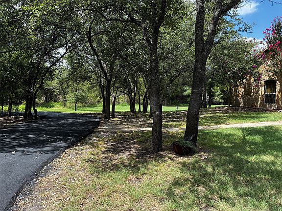3rd image of 2072 County Road 1025