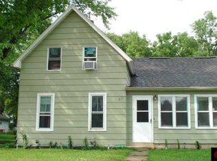 311 E Prince St, Lake Crystal, MN 56055