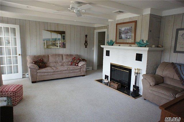 1st image of 610 Bayview Dr