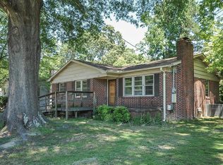 107 Hale Dr, Taylors, SC 29687