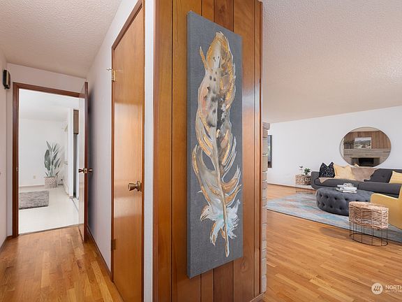 3rd image of 1427 N Baltimore