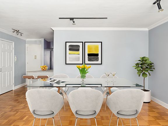 5th image of 139 E 33rd St APT 7L