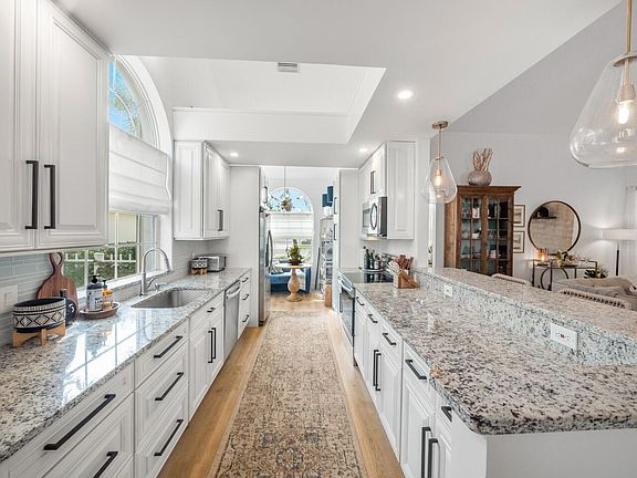 5th image of 2785 White Wing Ln