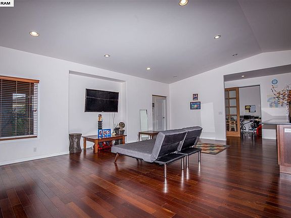 5th image of 70 Moolu Cir