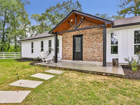 634 County Road 2342, Dayton, TX 77535