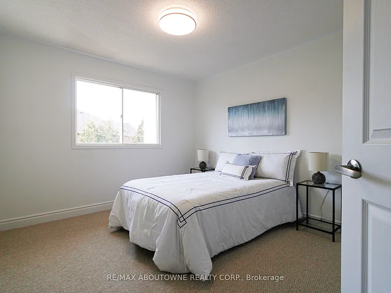 1114 Lindsay Dr — Photo 28