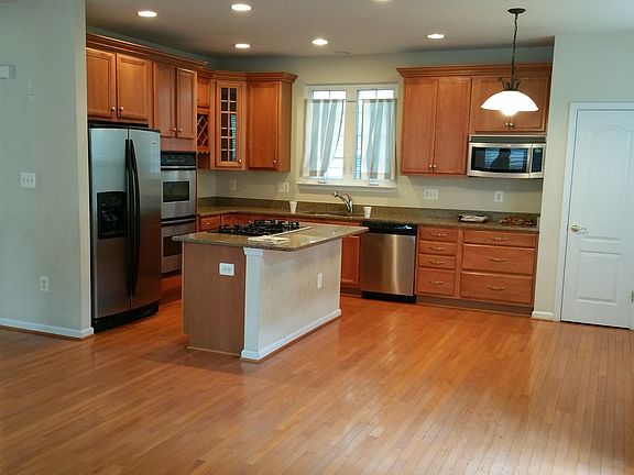 5th image of 14941 Southern Crossing St