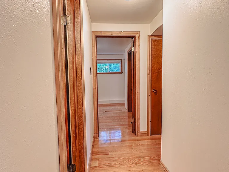 1216 Walz Ave — Photo 12