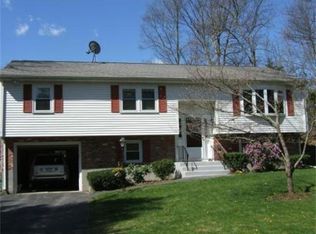 3 Rockland Ter, Natick, MA 01760