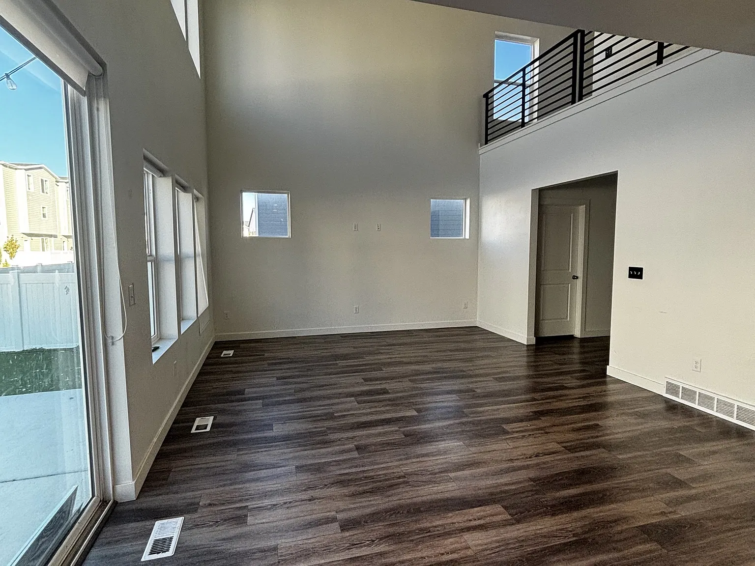 675 E Verdant Dr - AD - 1 — Photo 3