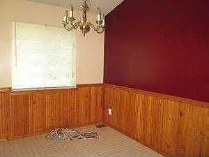 3rd image of 3915 Woodchase Dr