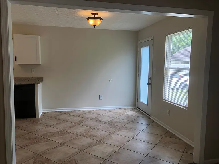 6507 Hunters Creek Blvd — Photo 14