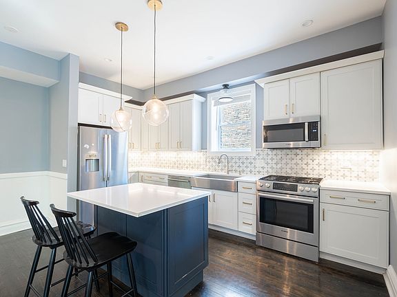 4th image of 5343 N Winthrop Ave #3