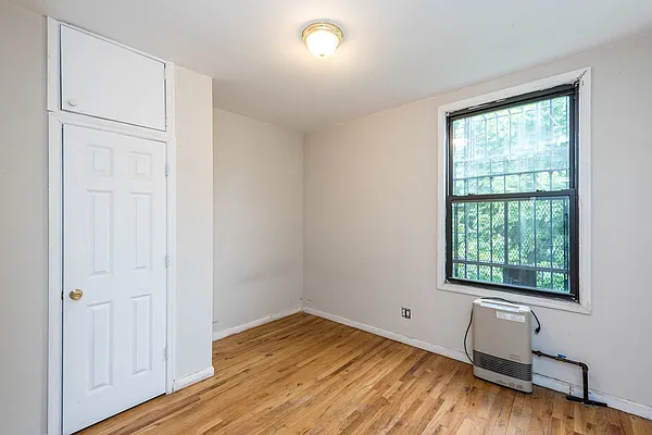 Rented by Hagstrom Management Inc | media 17