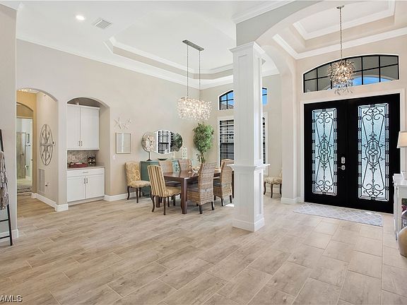2nd image of 2327 Somerset Pl