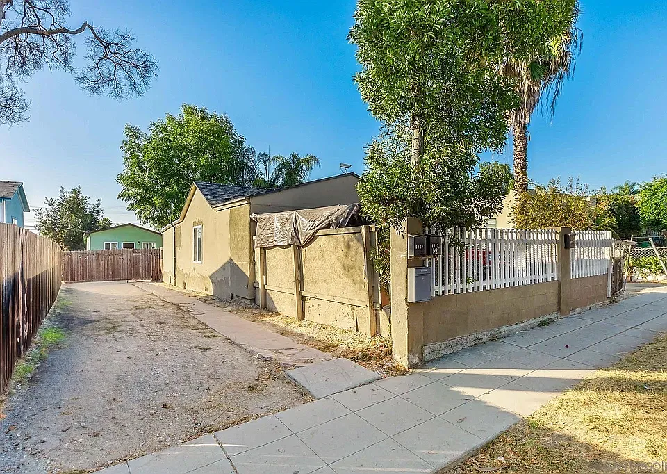 4037 National Ave