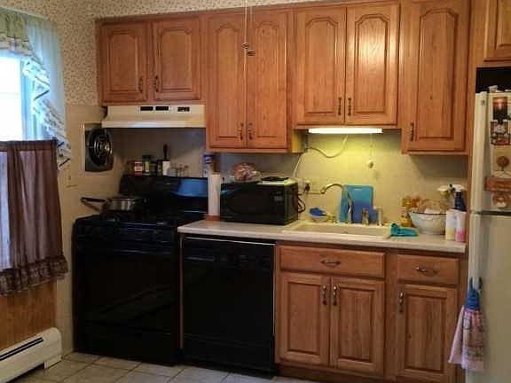 3rd image of 33 Highland Ave