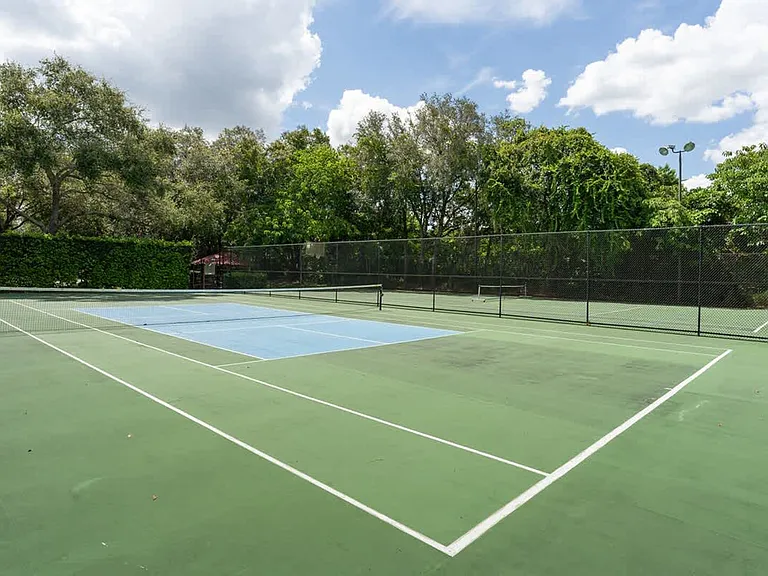 Sun Key Pl — Photo 32