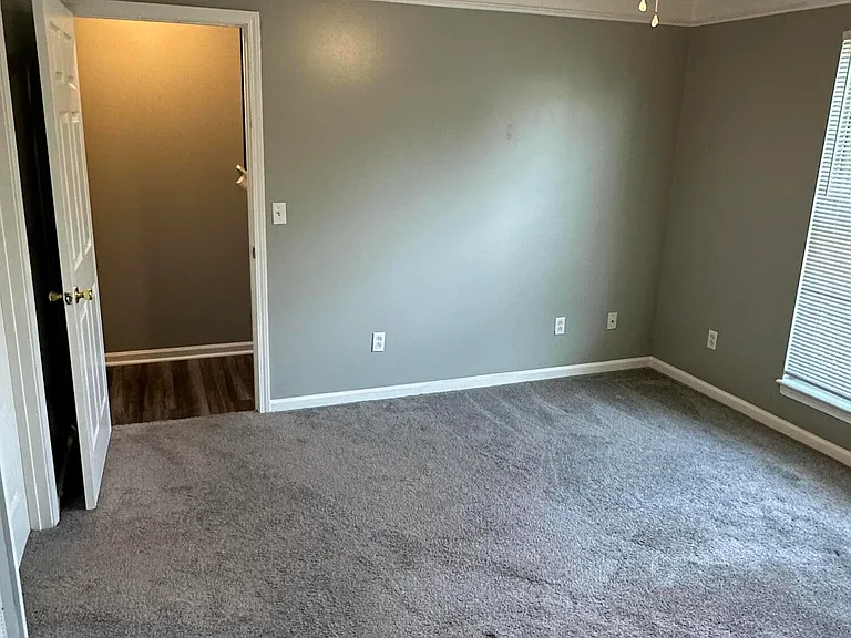 1087 Duval St — Photo 13