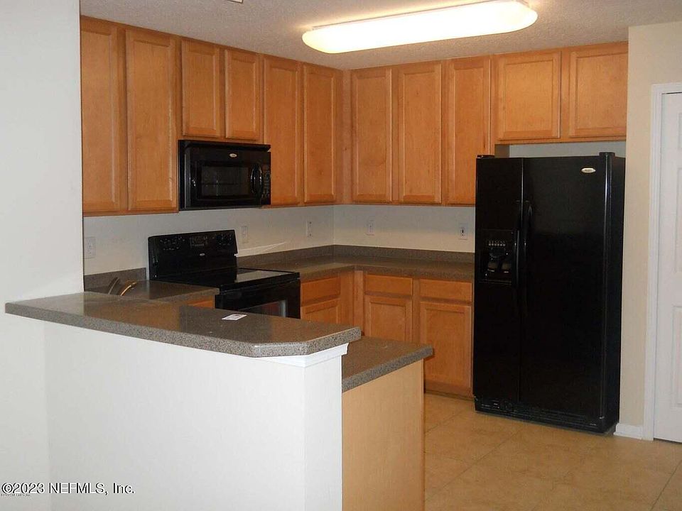 1st image of 7051 Deer Lodge Cir Unit 111