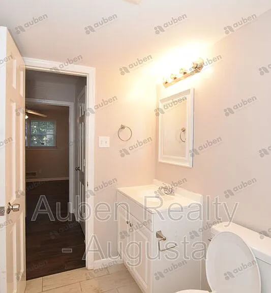 1604 Johns Rd #C — Photo 17