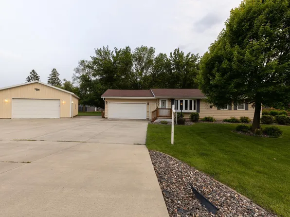 2303 9th Ave SW, Austin, MN 55912