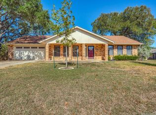 1746 Willow Creek Rd, Seguin, TX 78155