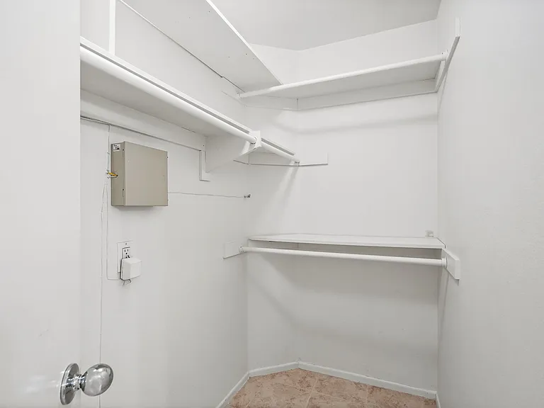 23609 Del Monte Dr #299 — Photo 16