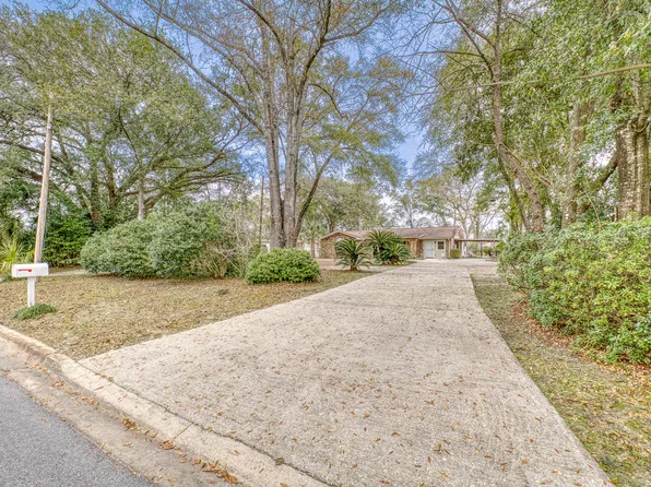 295 Garden St, Crestview, FL 32536