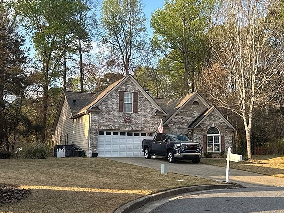 3rd image of 4970 Rolling Rock Dr