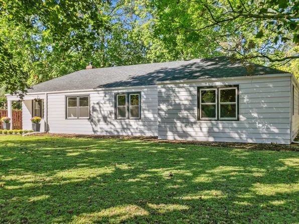 3S516 Curtis Ave, Warrenville, IL 60555