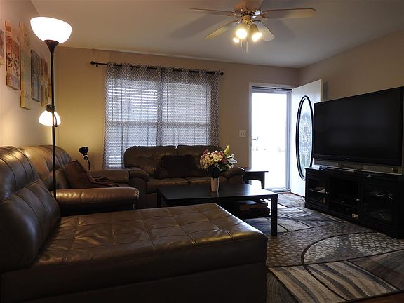 4th image of 2705 Apple Orchard Dr NW