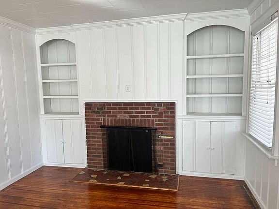 3rd image of 153 W Balview Ave #A