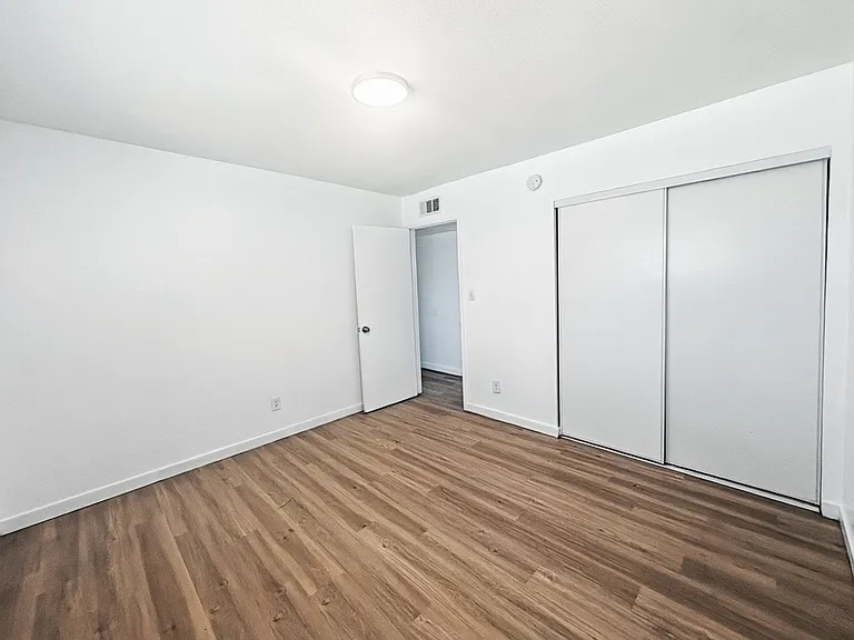 1808 N 31st St #8 — Photo 23