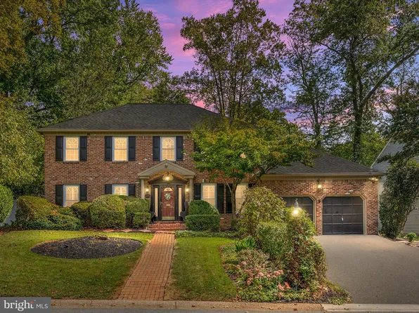 23 Vining Ln, Wilmington, DE 19807